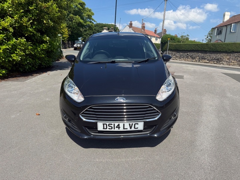 Ford Fiesta Zetec Black #4