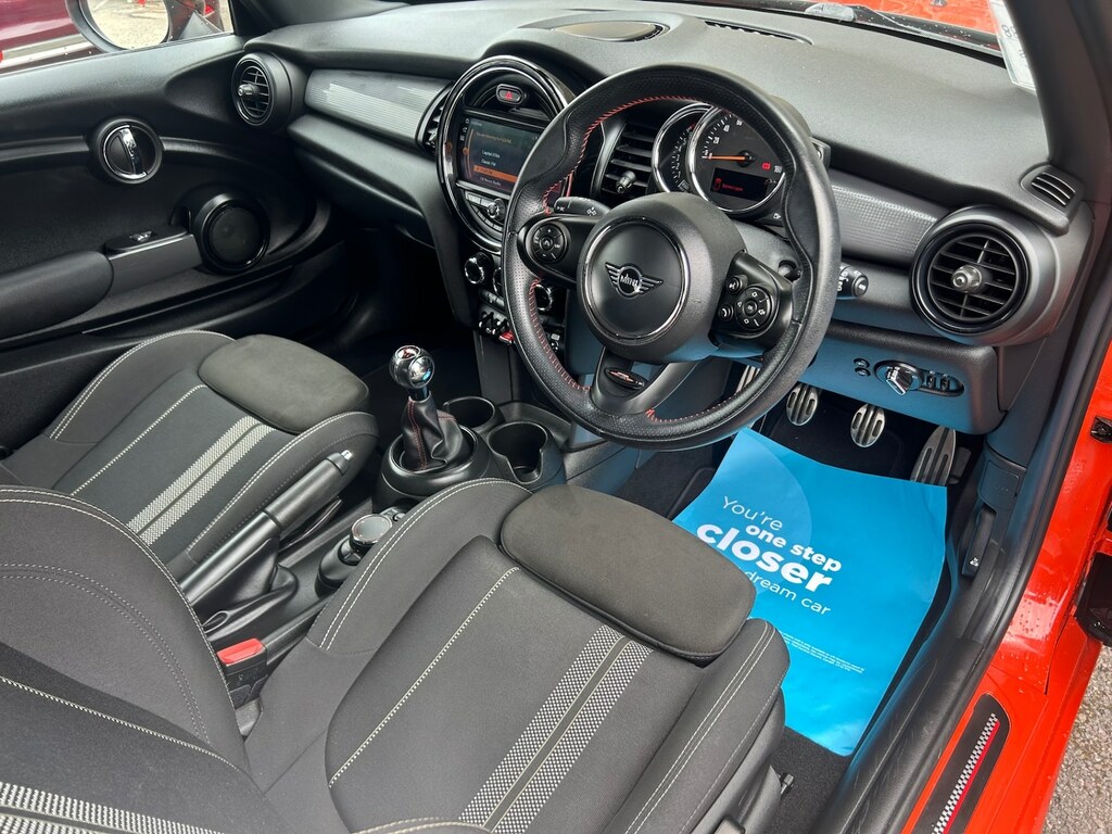 Mini Hatch 1.5 Cooper II LJ68SMX Orange #5