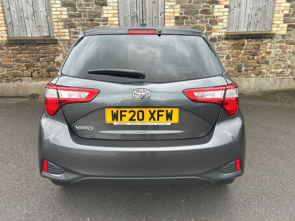 Toyota Yaris 1.5 Vvt-i Y20 Bi-tone Grey #4