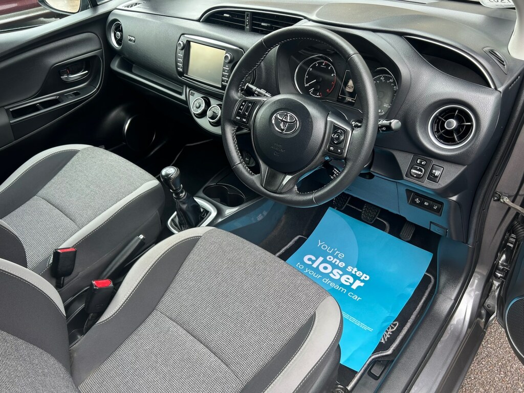 Toyota Yaris 1.5 Vvt-i Y20 Bi-tone Grey #5