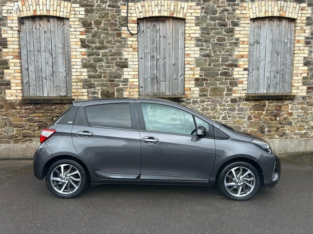 Toyota Yaris 1.5 Vvt-i Y20 Bi-tone Grey #2