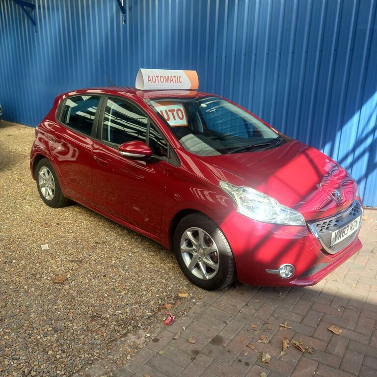 Peugeot 208 1.4 E-hdi Active Egc Euro 5 Ss Red