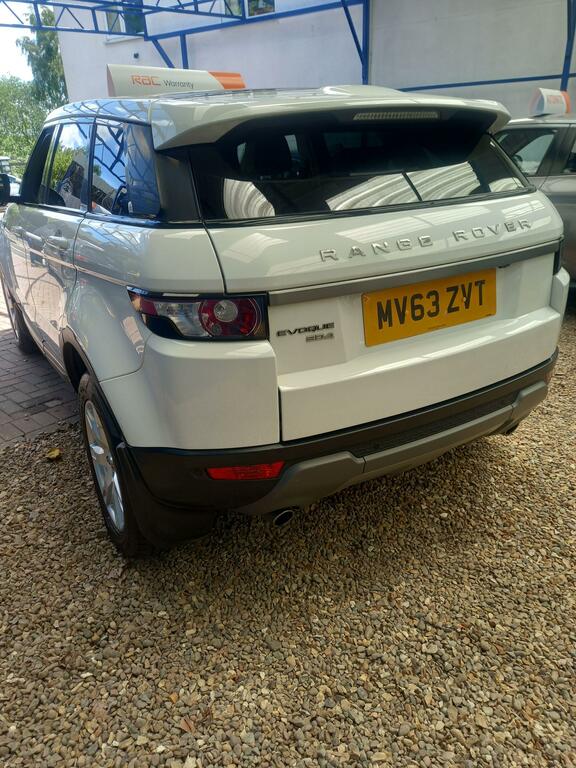 Land Rover Range Rover Evoque 2.2 Sd4 Pure 4Wd Euro 5 MV63ZVT White #4