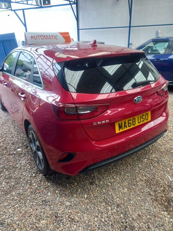 Kia Ceed 3 Red #4