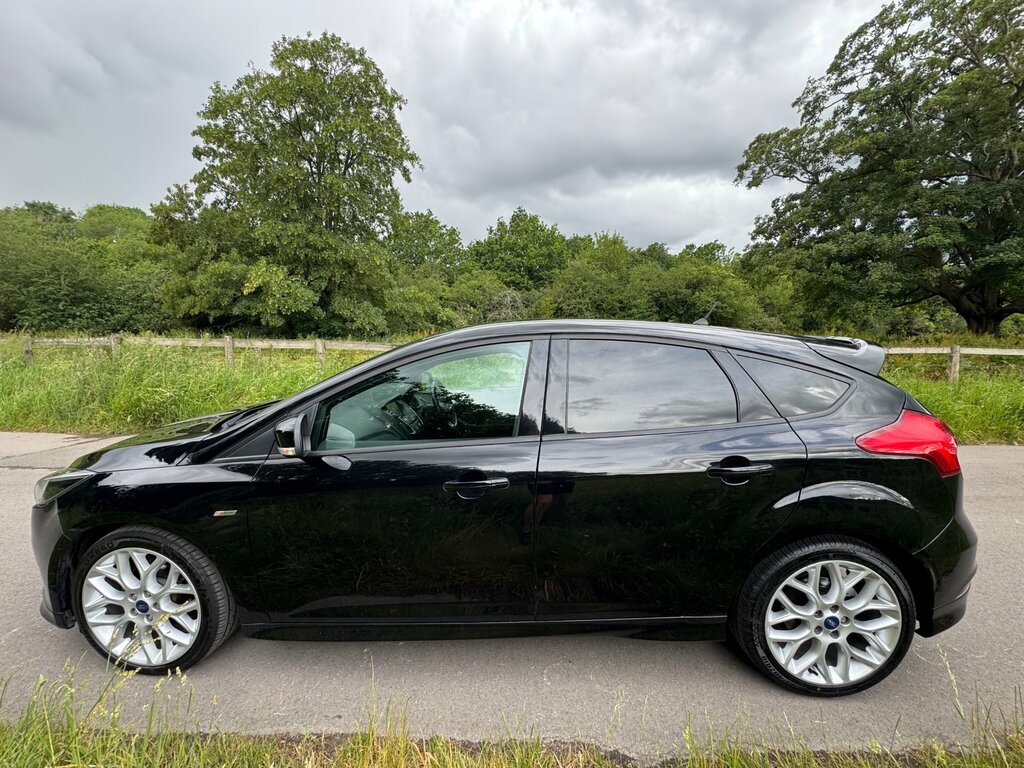 Ford Focus 1.0T Ecoboost St-line Hatchback SA18PUU Black #4