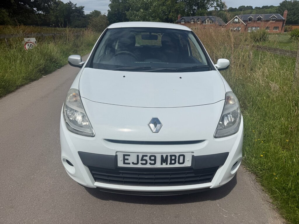 Renault Clio 1.2 I-music Hatchback Euro 5 75 White #2