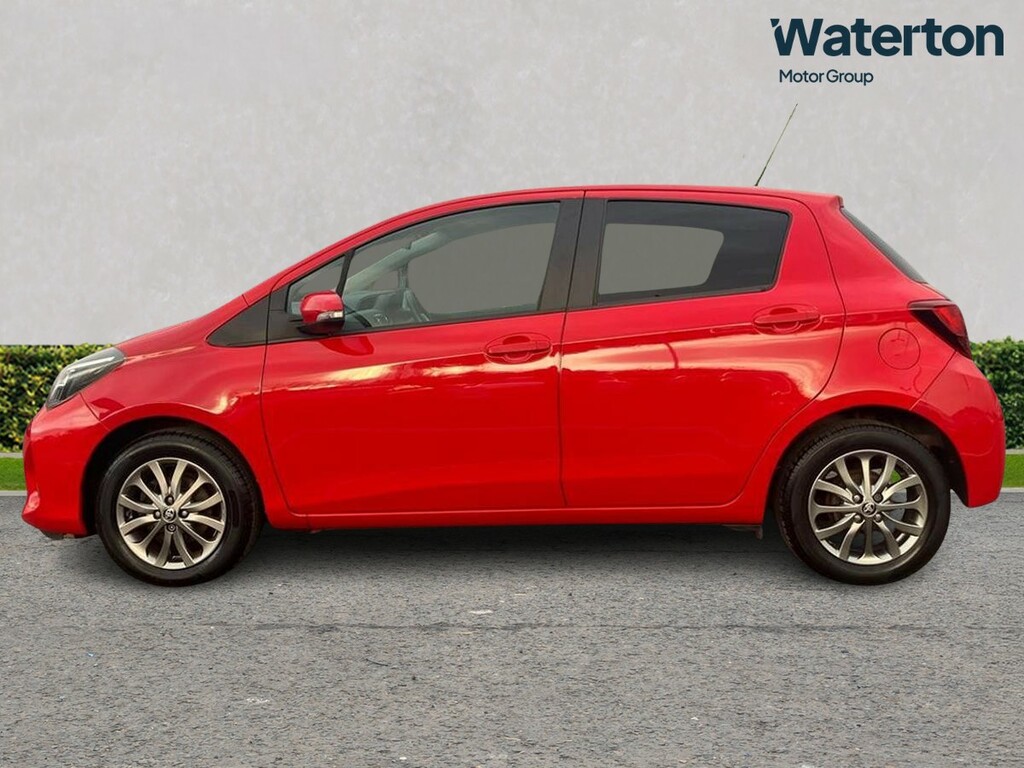 Toyota Yaris 1.33 Vvt-i Icon CN17JWC Red #6