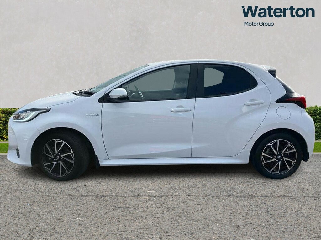 Toyota Yaris 1.5 Hybrid Design Cvt CA21VCL White #6