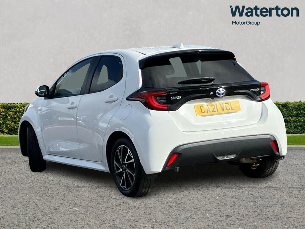 Toyota Yaris 1.5 Hybrid Design Cvt CA21VCL White #5