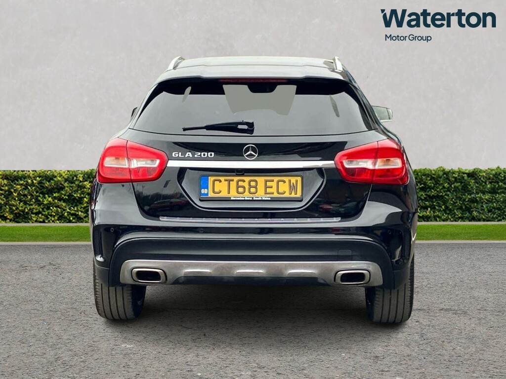 Mercedes-Benz GLA Class Gla 200 Amg Line Executive CT68ECW Black #4
