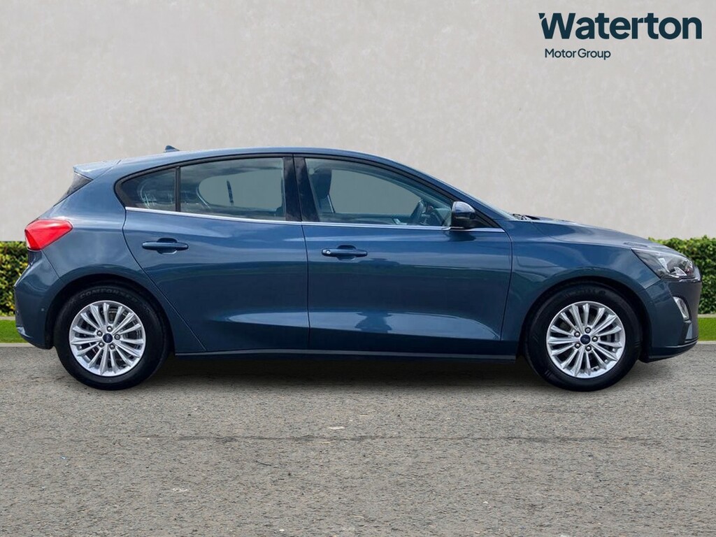 Ford Focus 1.0 Ecoboost Hybrid Mhev 125 Titanium Edition CN21THV Blue #2