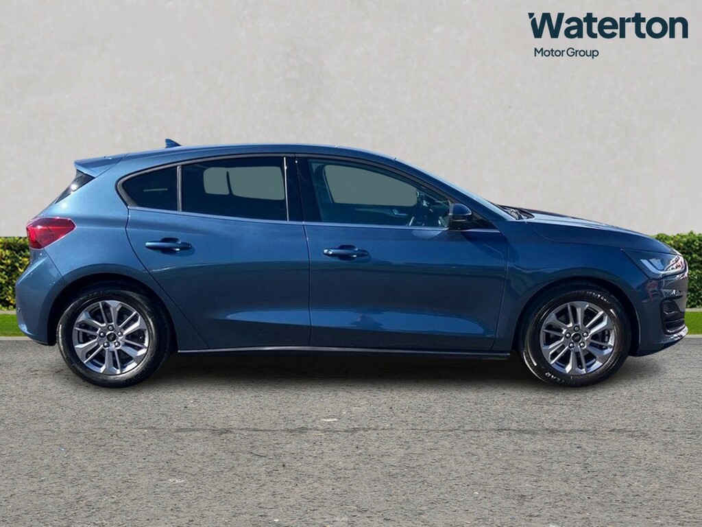 Ford Focus 1.0 Ecoboost Hybrid Mhev Titanium CN24VLJ Blue #2