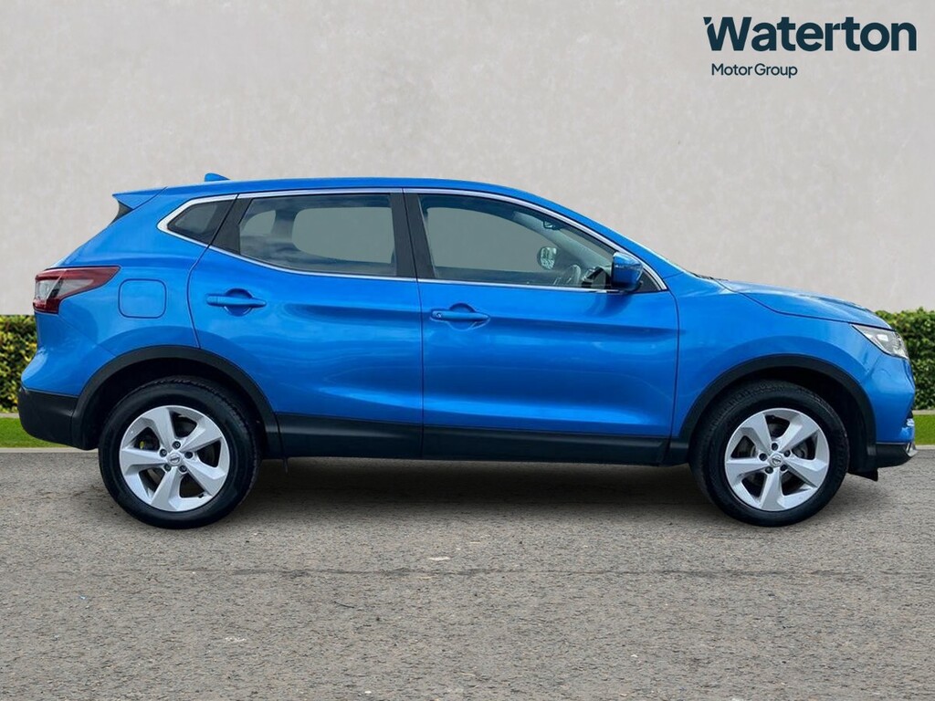 Nissan Qashqai 1.3 Dig-t Acenta Premium CF70AAY Blue #2