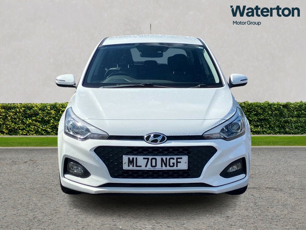 Hyundai I20 Hatchback White #8