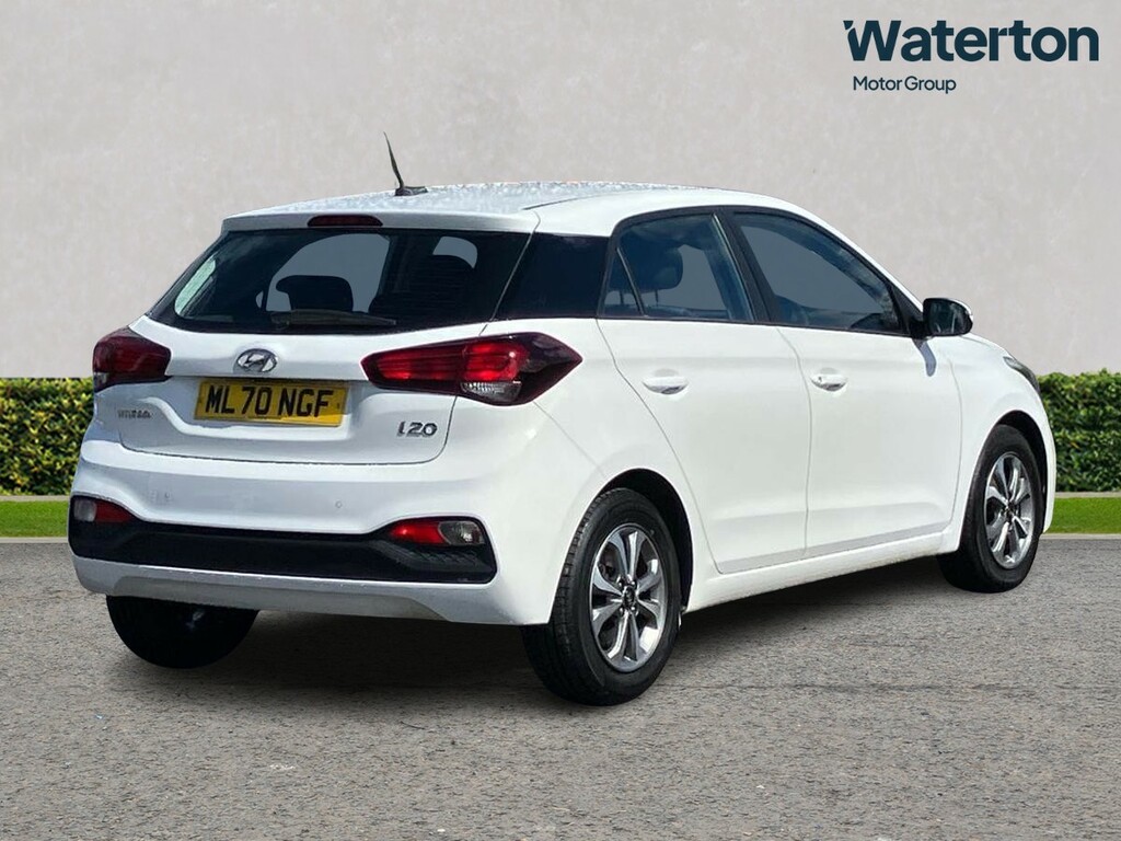 Hyundai I20 Hatchback White #3