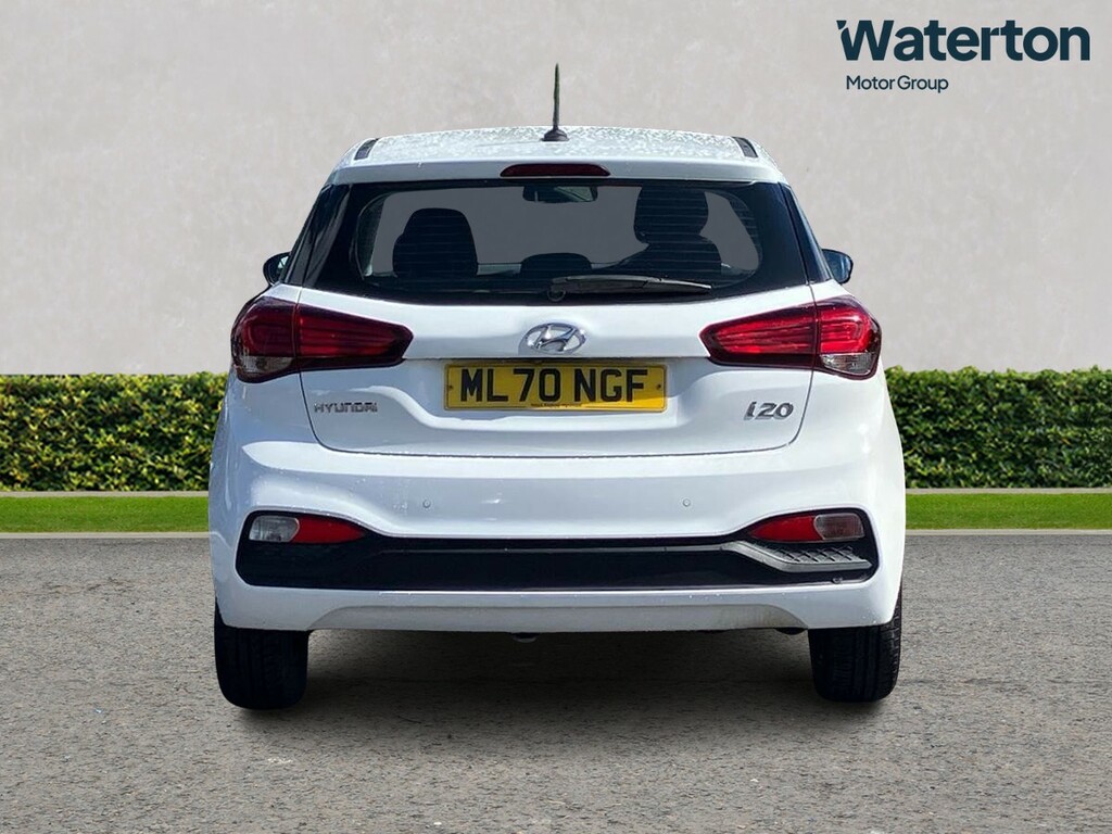 Hyundai I20 Hatchback White #4