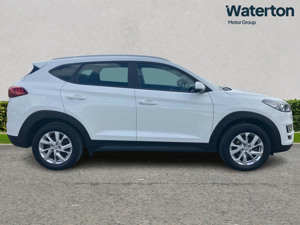 Hyundai Tucson 1.6 Gdi Se Nav 2Wd EA68VBD White #2