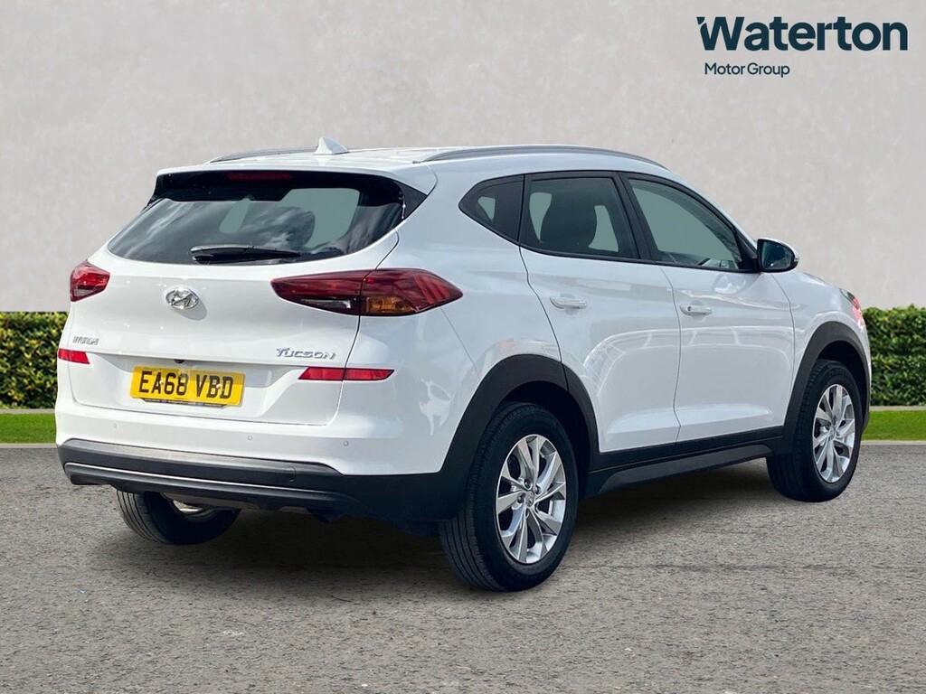 Hyundai Tucson 1.6 Gdi Se Nav 2Wd EA68VBD White #3