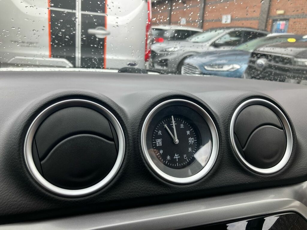 Suzuki Vitara Vitara Sz5 Boosterjet Agr White #23