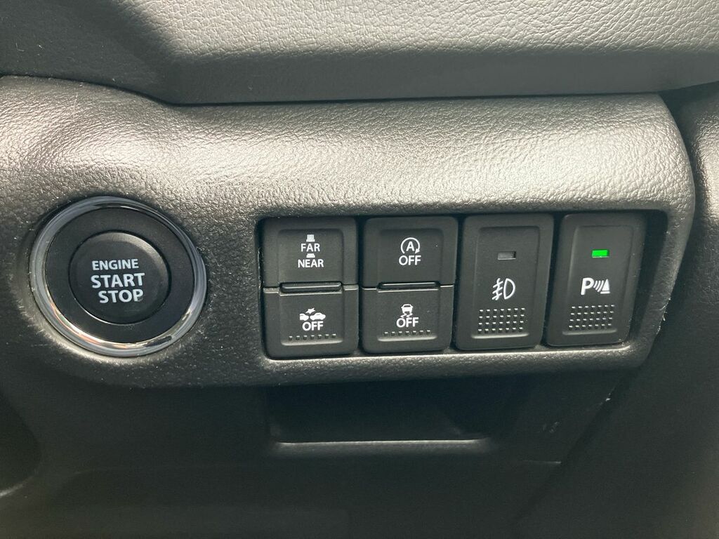 Suzuki SX4 S Cross Hatchback White #26