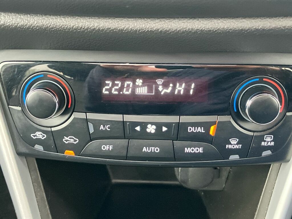 Suzuki SX4 S Cross Hatchback White #22