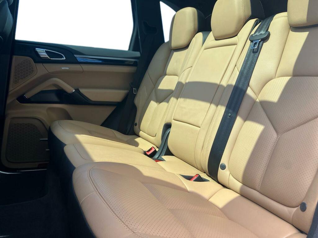 Porsche Cayenne 3.0 D V6 Tiptronic S 262 Bhp White #17