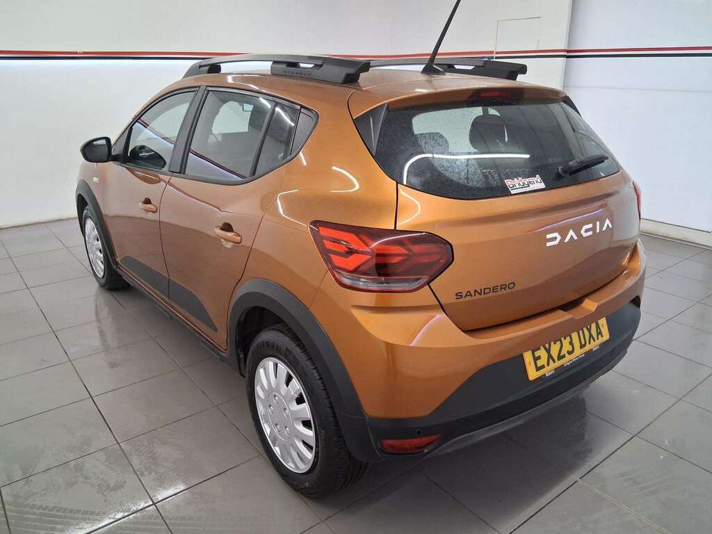 Dacia Sandero Stepway 1.0 Tce Expression Hatchback EX23DXA Orange #4