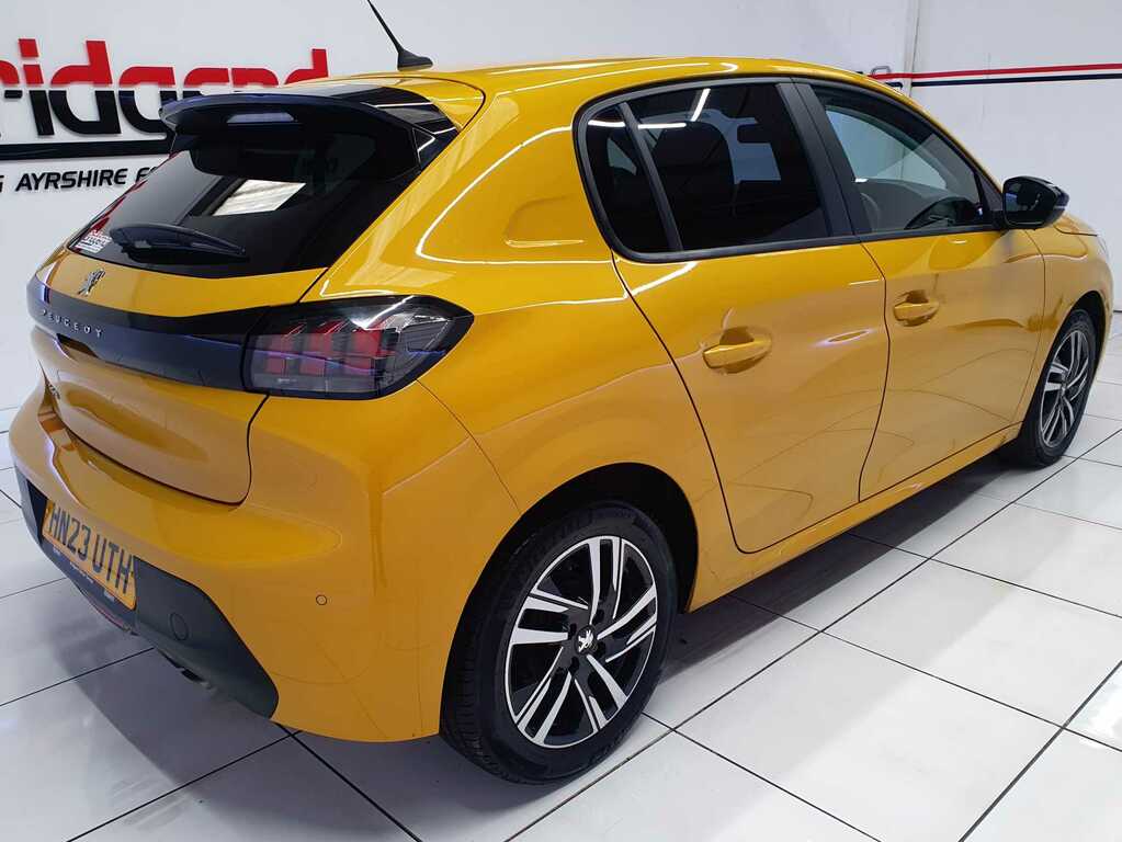 Peugeot 208 1.2 Puretech Active Premium Hatchback HN23UTH Yellow #5