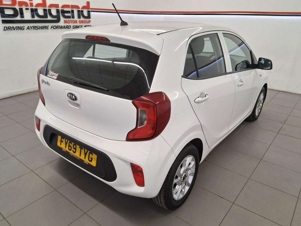 Kia Picanto 1.0 2 Hatchback FY69TYG White #6