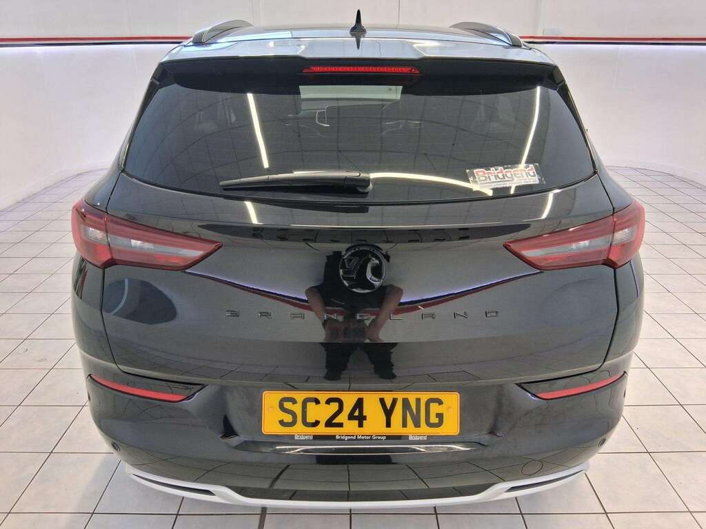 Vauxhall Grandland 1.2 Turbo Ultimate Suv SC24YNG Black #5