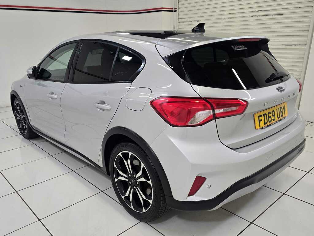 Ford Focus 1.0T Ecoboost Active X Hatchback FD69UBY Silver #4