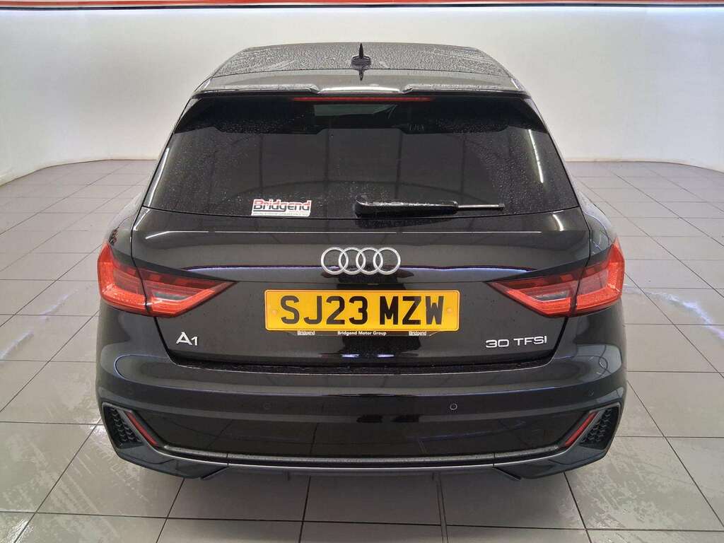 Audi A1 1.0 Tfsi 30 S Line Sportback SJ23MZW Black #5