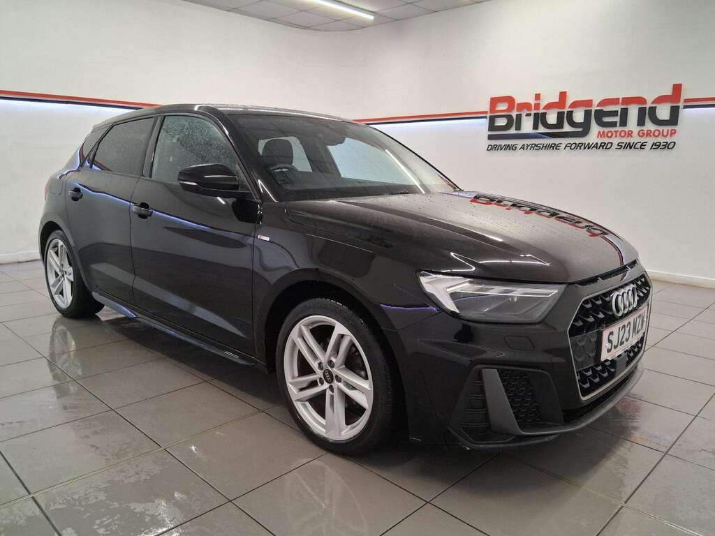 Audi A1 1.0 Tfsi 30 S Line Sportback SJ23MZW Black #2