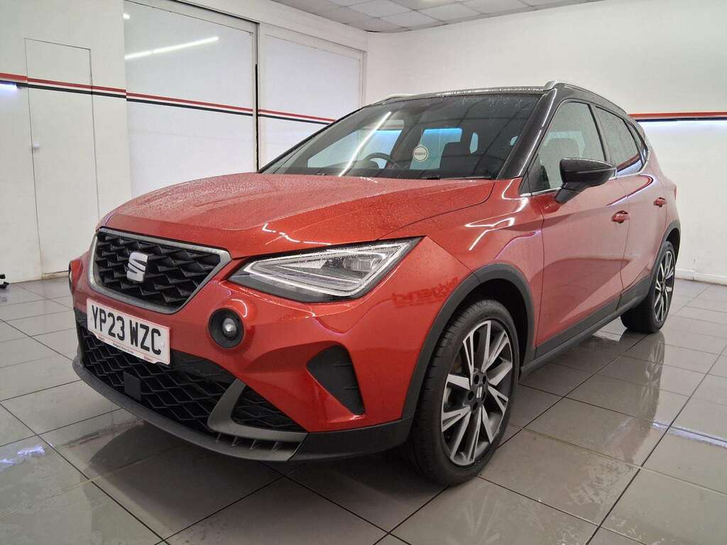 Seat Arona 1.0 Tsi Fr Edition Suv YP23WZC Red #2