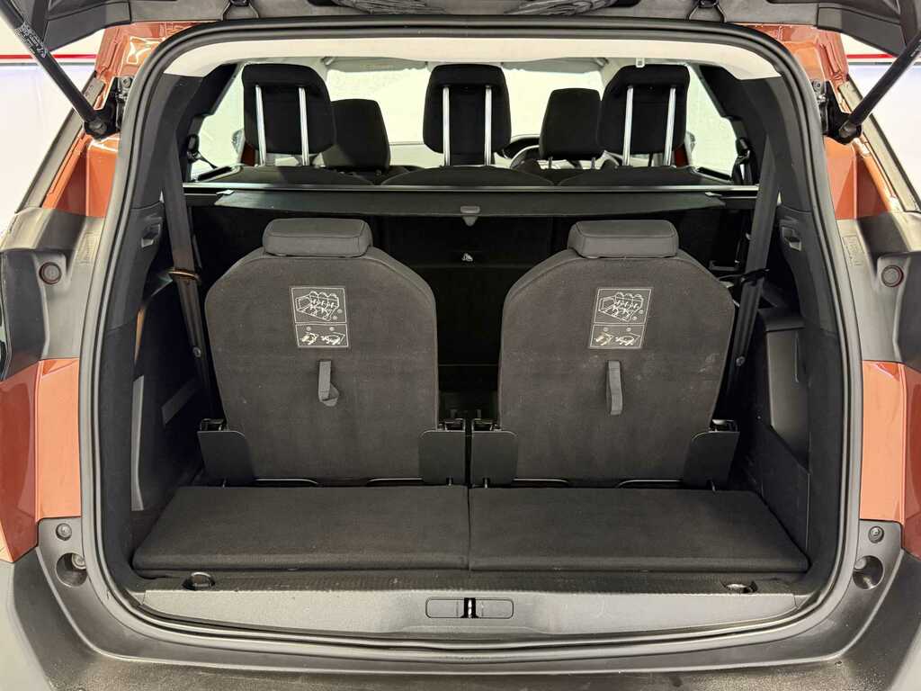 Peugeot 5008 1.2 Puretech Active Premium Suv 7 Seats MM70PXZ Brown #4