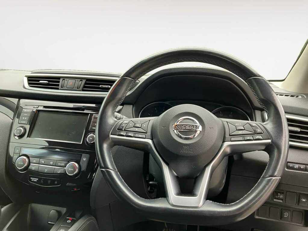 Nissan Qashqai 1.3 Dig-t Acenta Premium Suv DV21XDE Silver #4