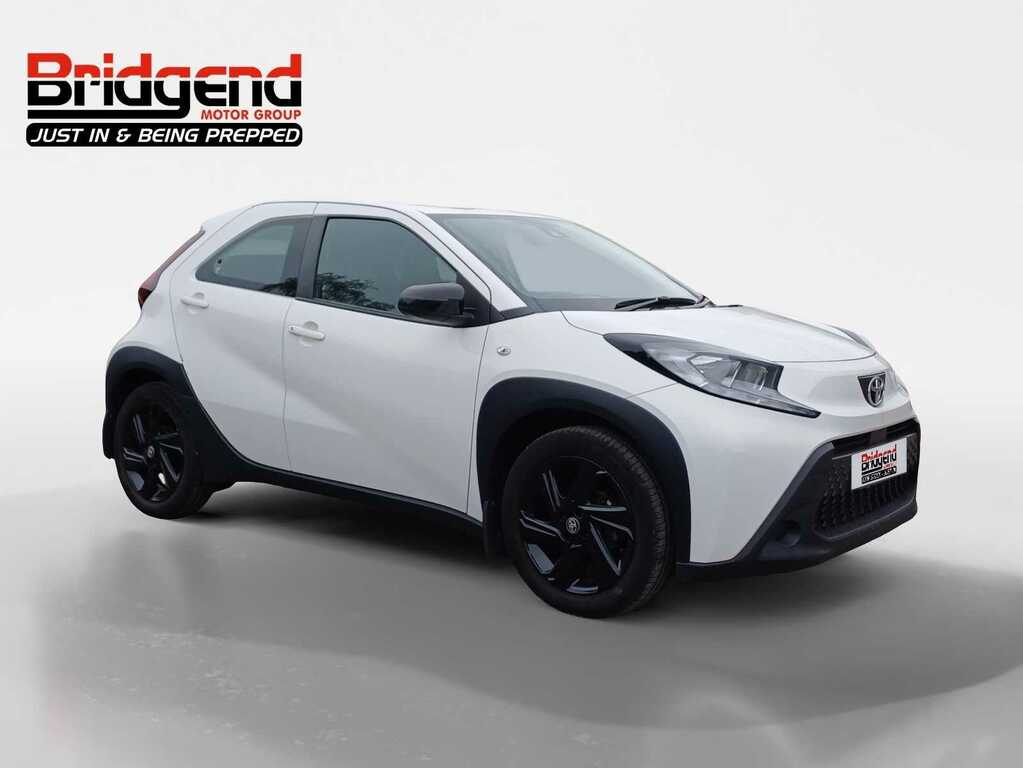 Toyota Aygo 1.0 Vvt-i Pure Hatchback White #2