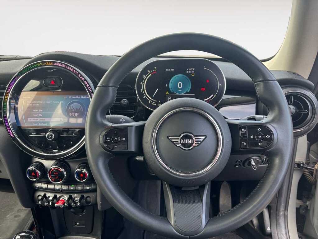 Mini Hatch 1.5 Cooper Classic Hatchback RO71YKT Grey #3