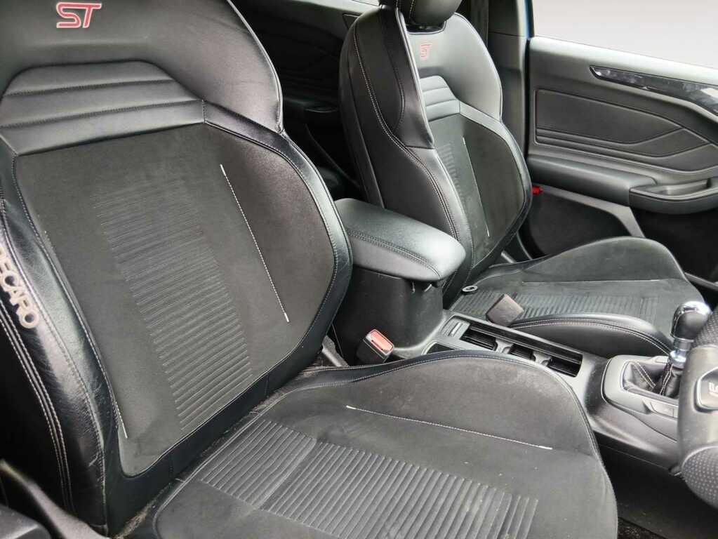 Ford Focus 2.0 Ecoblue St Hatchback ML20WNS Blue #4