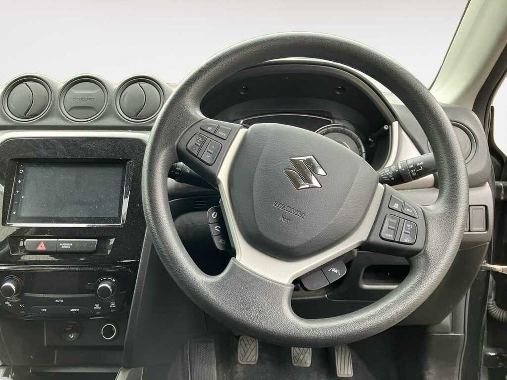 Suzuki Vitara 1.4 Boosterjet Mhev Go Suv SH23YUA Black #4