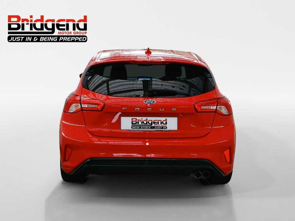 Ford Focus 1.5T Ecoboost St-line Hatchback Red