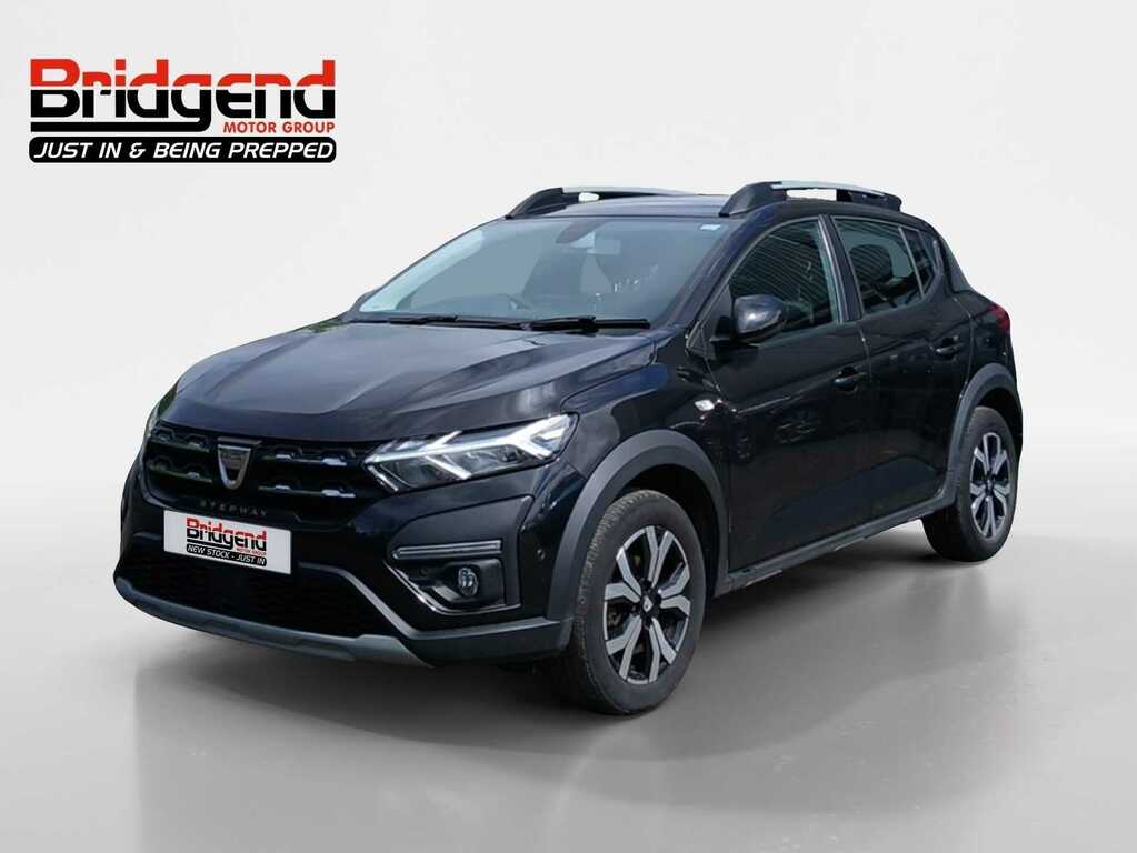 Dacia Sandero Stepway 1.0 Tce Prestige Hatchback PF22GNO Black #2
