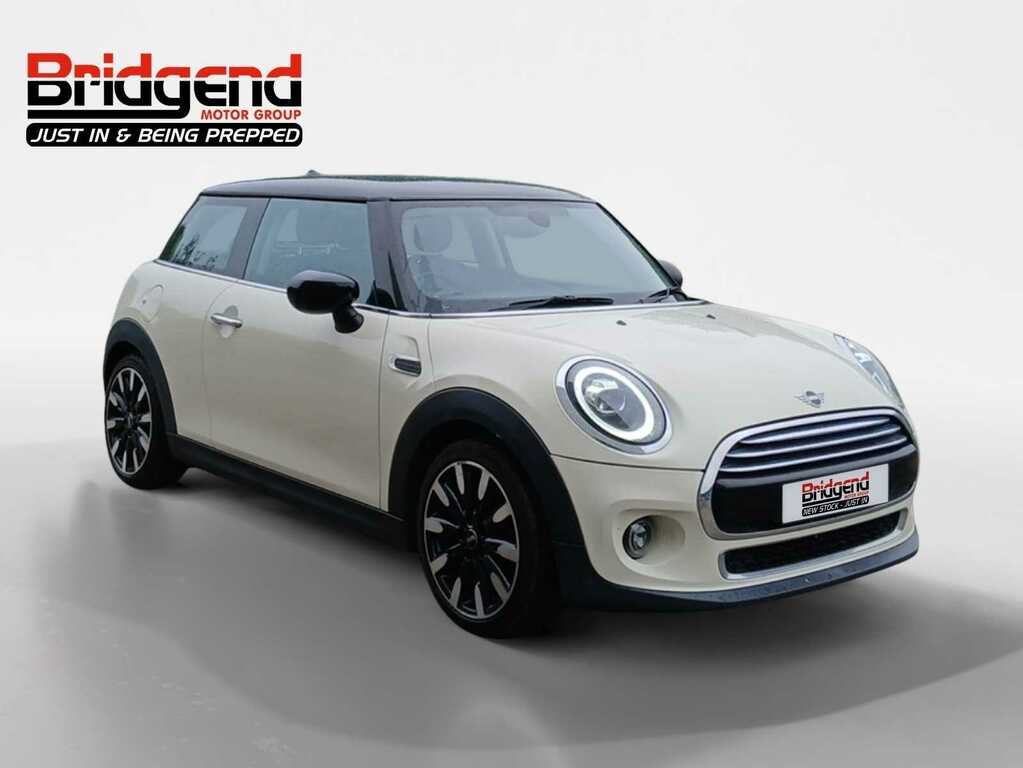 Mini Hatch 1.5 Cooper Exclusive Hatchback EA69HZS White #2