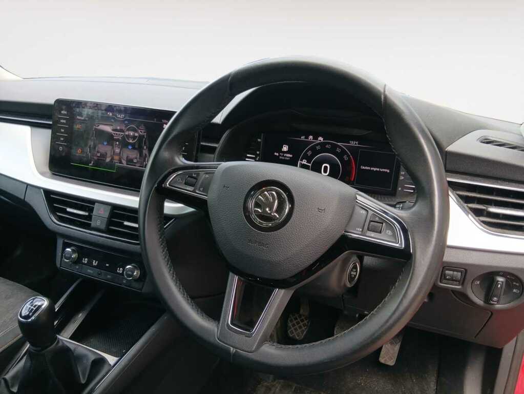 Skoda Kamiq 1.5 Tsi Act Se L Suv Red #4
