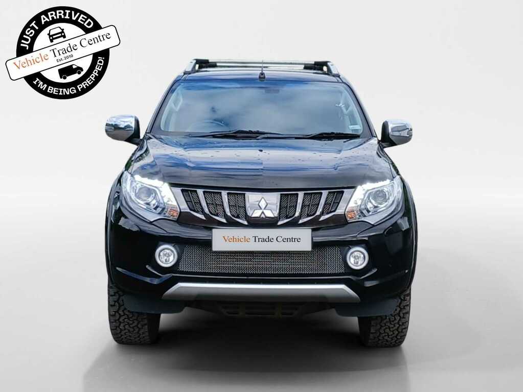 Mitsubishi L200 2.4 Di-d Dc Barbarian Pickup Double Cab Black #3