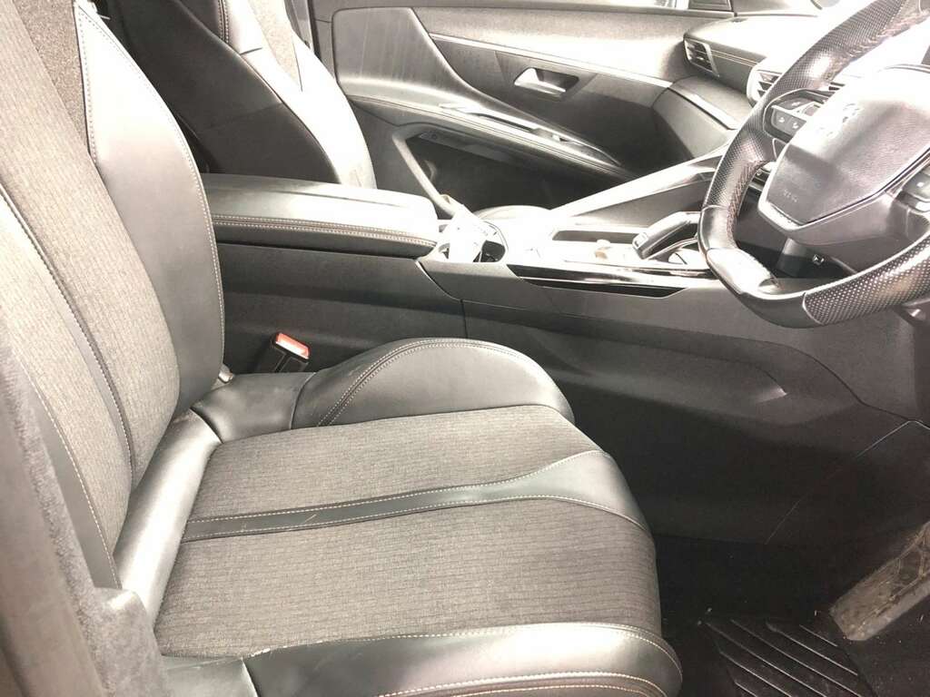 Peugeot 5008 1.5 Bluehdi Gt Line Premium Suv 7 Seats Grey #3