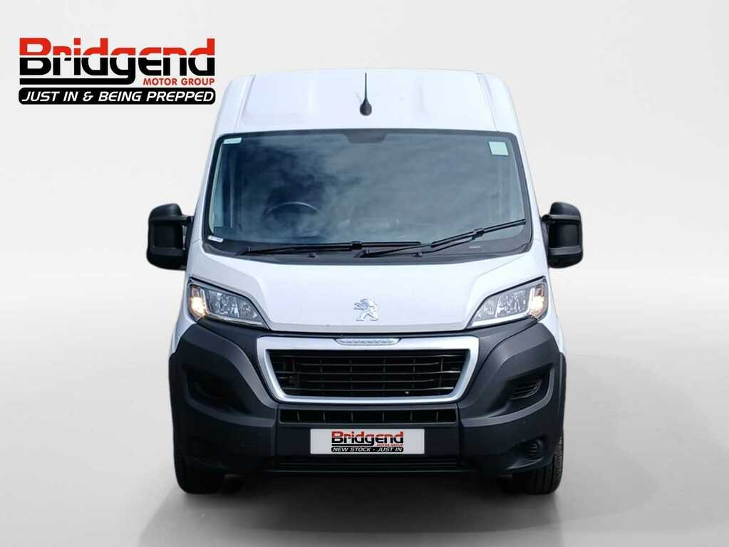 Peugeot Boxer 2.2 Bluehdi 335 Professional Premium Panel Van 5 MD73APX White
