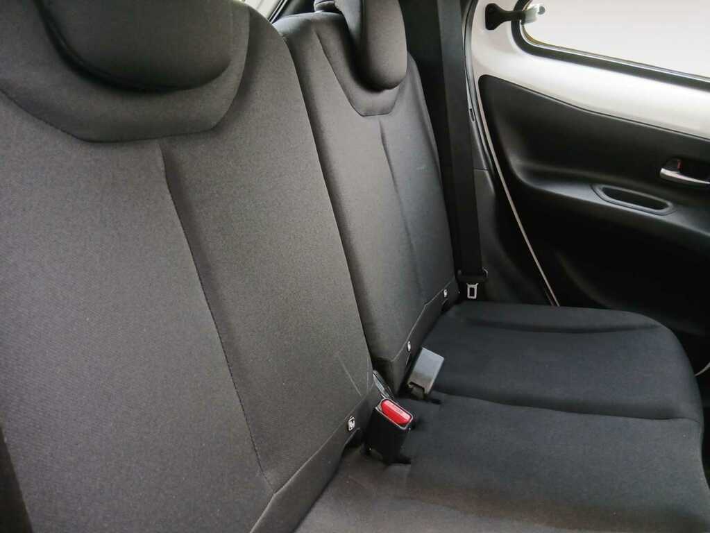Toyota Aygo Hatchback #5