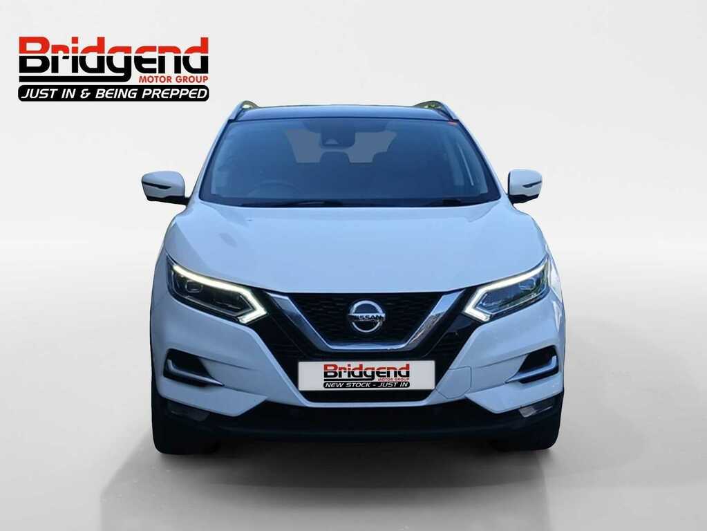 Nissan Qashqai 1.3 Dig-t Tekna Suv White