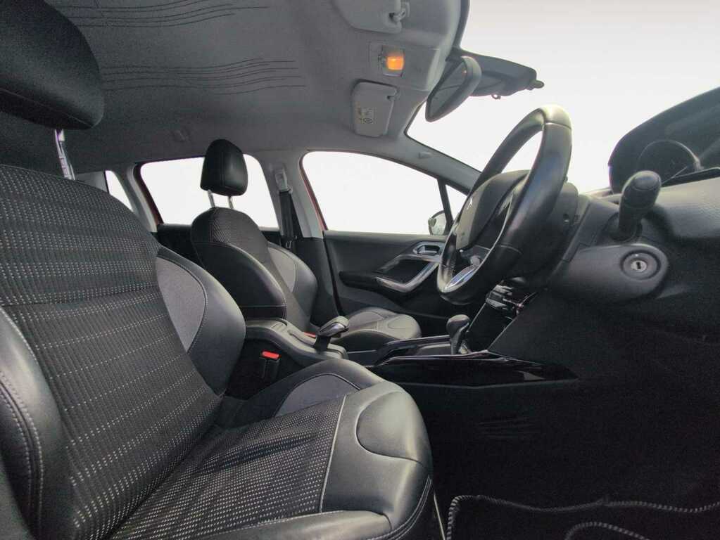 Peugeot 2008 1.2 Puretech Allure Suv WJ17NNU Red #4